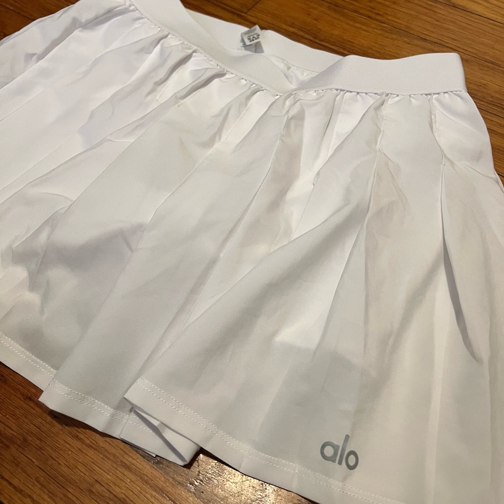 Alo skirt
